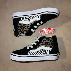 NWT Toddler Animal Print Vans With Zipper